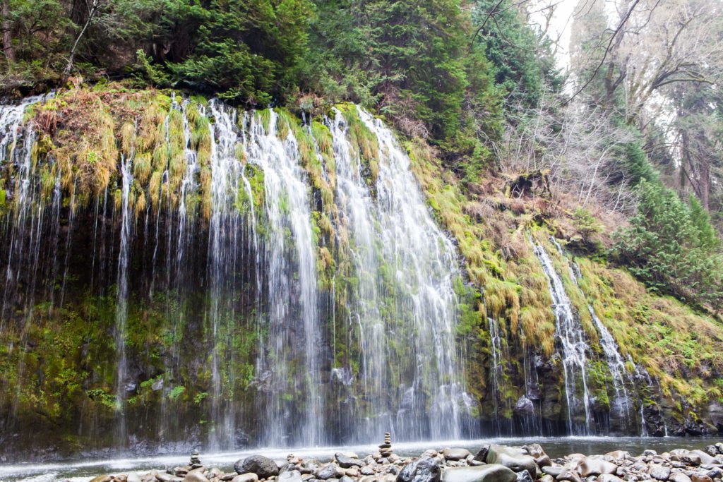 Hiking Mossbrae Falls