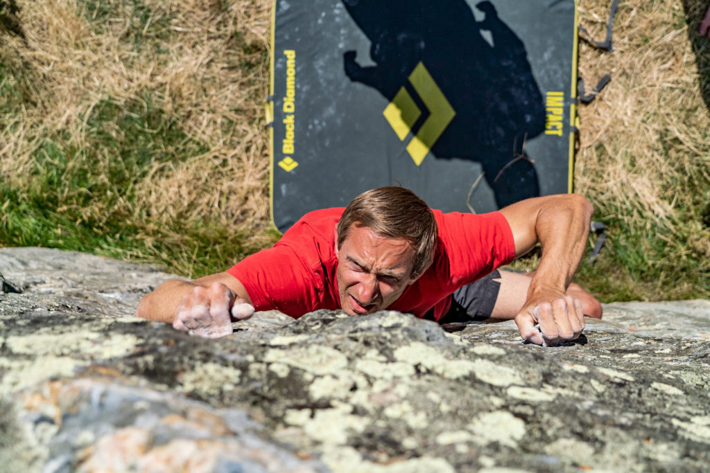 Bouldering at the Jardines, Queenstown, New Zealand